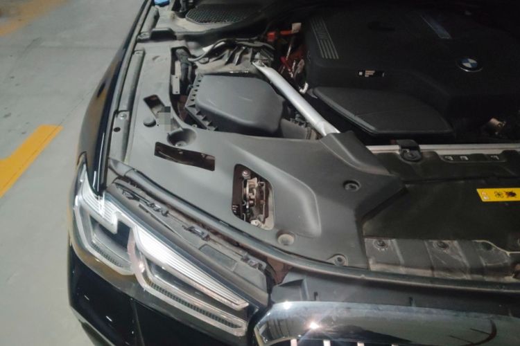 Used BMW 5 Series New Energy 2022 Second Facelift 535Le Pioneer Edition M Sport Package Engine Bay Right