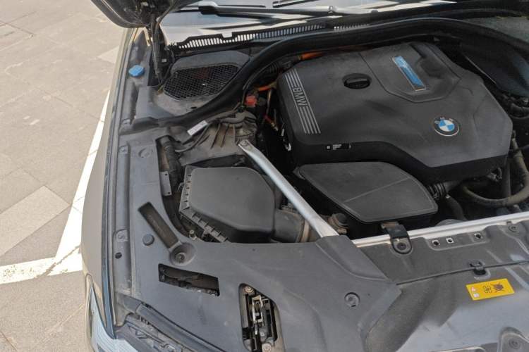 Used BMW 5 Series New Energy 2022 535Le Pioneer Edition M Sport Package Engine Bay Right