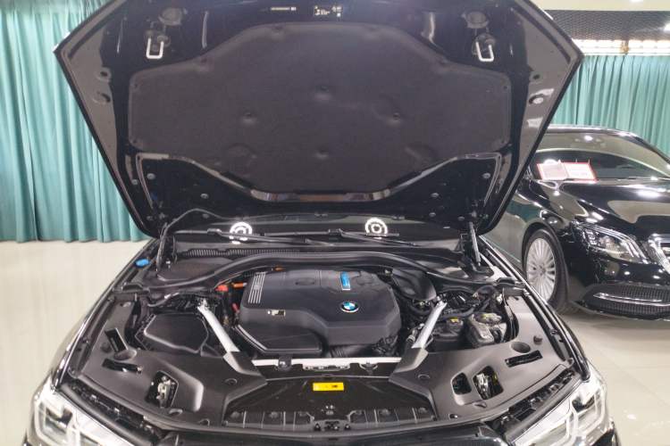 Used BMW 5 Series New Energy 2022 Updated Version 535Le Luxury Package Engine Bay