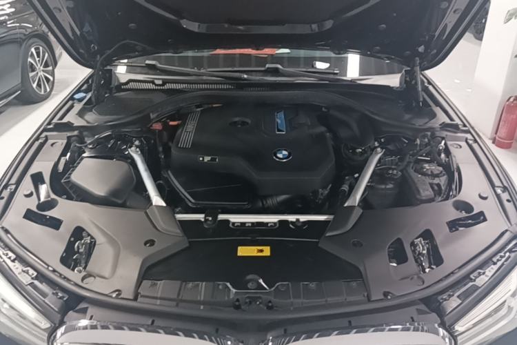 Used BMW 5 Series New Energy 2022 Second Facelift 535Le M Sport Package Engine Bay