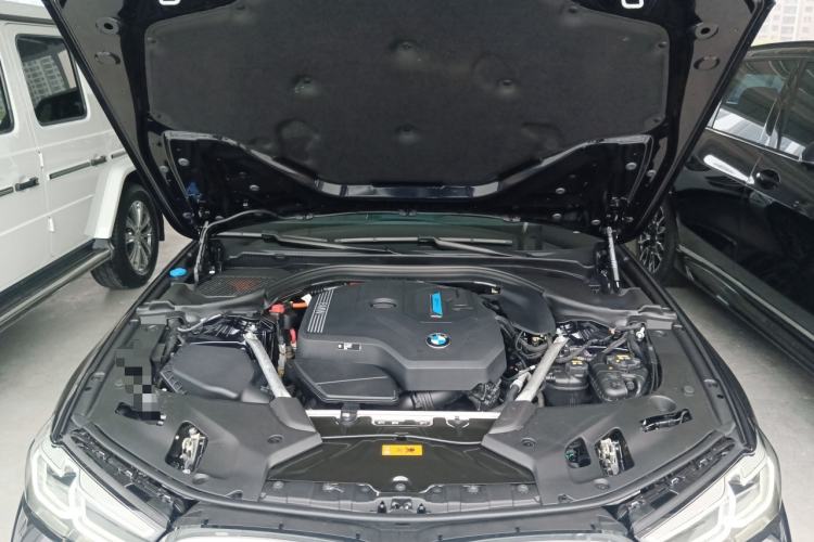 Used BMW 5 Series New Energy 2022 535Le M Sport Package Engine Bay