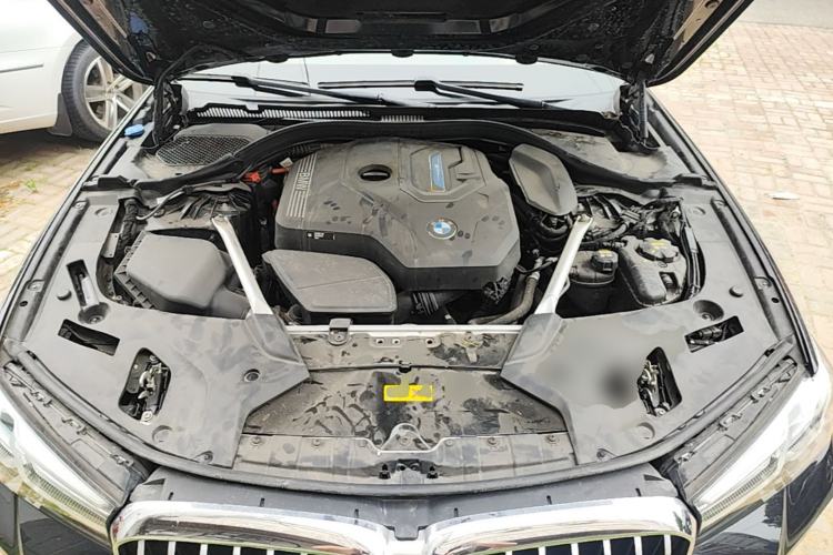 Used BMW 5 Series New Energy 2022 Second Facelift 535Le M Sport Package Engine Bay