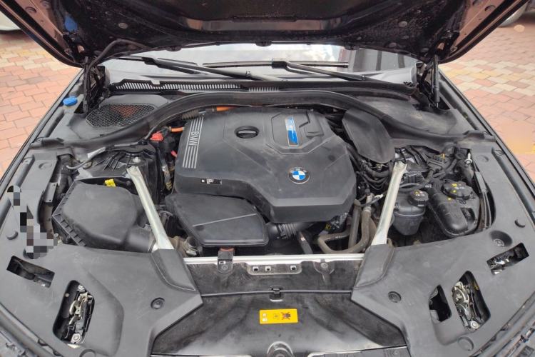 Used BMW 5 Series New Energy 2022 Second Facelift 535Le M Sport Package Engine Bay