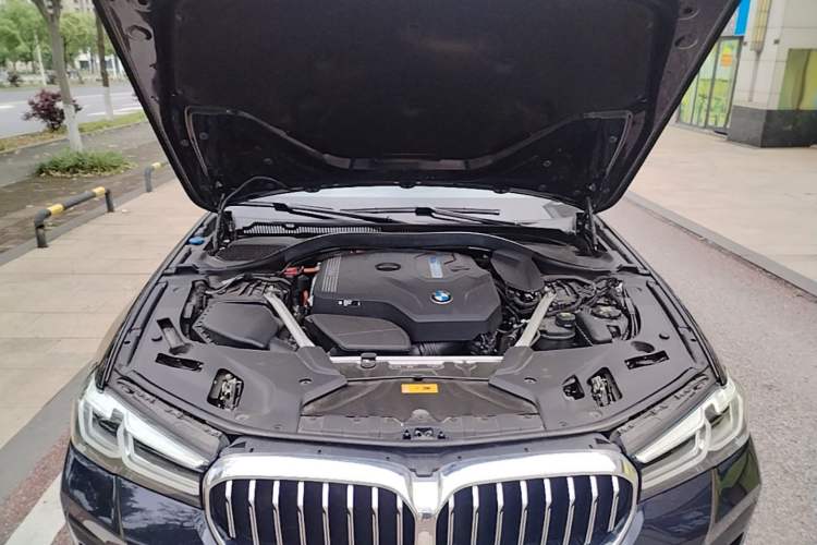 Used BMW 5 Series New Energy 2022 Second Facelift 535Le M Sport Package Engine Bay