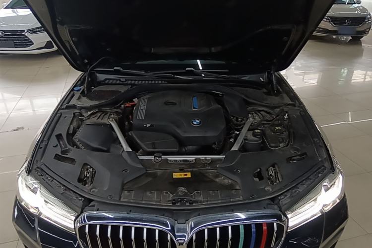 Used BMW 5 Series New Energy 2022 Restyled 535Le M Sport Package Engine Bay
