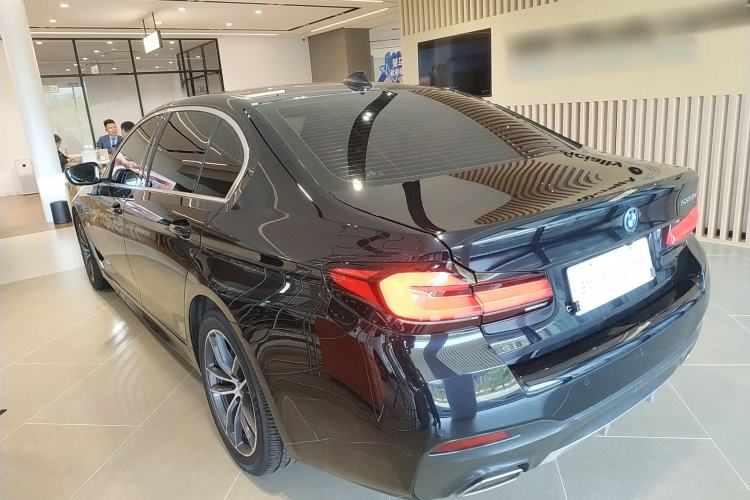 Used BMW 5 Series New Energy 2022 Second Facelift 535Le M Sport Package Exterior 2