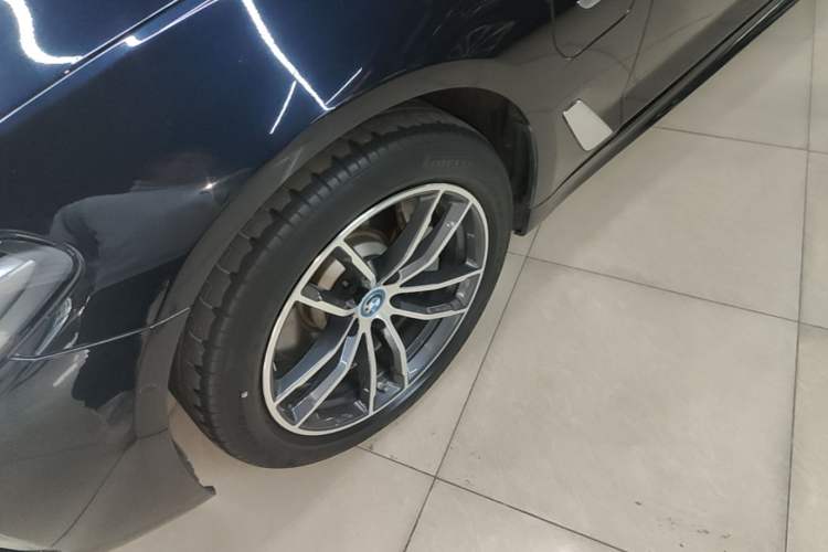 Used BMW 5 Series New Energy 2022 Restyled 535Le M Sport Package Exterior 4