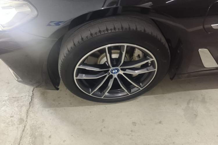 Used BMW 5 Series New Energy 2022 Restyled 535Le M Sport Package Exterior 4