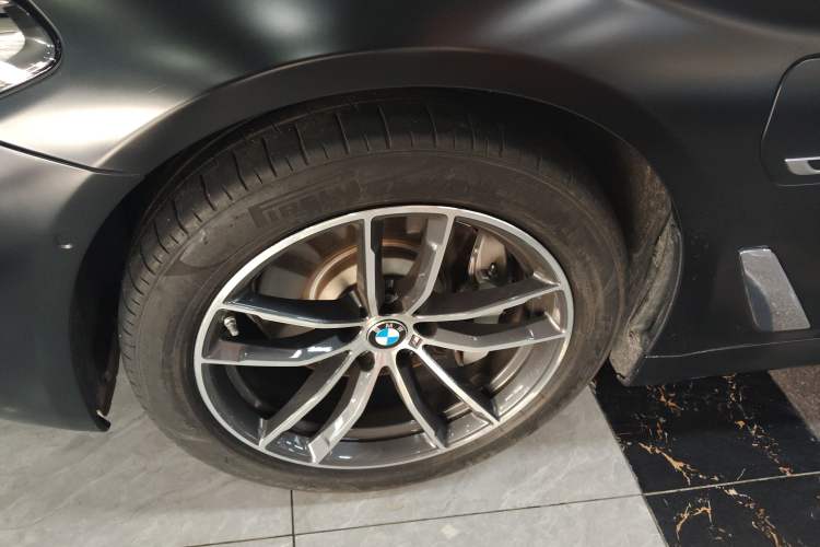 Used BMW 5 Series New Energy 2022 Second Facelift 535Le M Sport Package Exterior 7