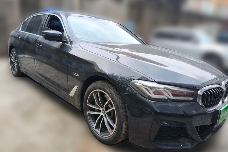 Used BMW 5 Series New Energy 2022 Restyled 535Le Pioneer Edition M Sport Package Front Right 45 Deg