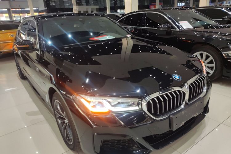 Used BMW 5 Series New Energy 2022 Second Facelift 535Le M Sport Package Front Right 45 Deg