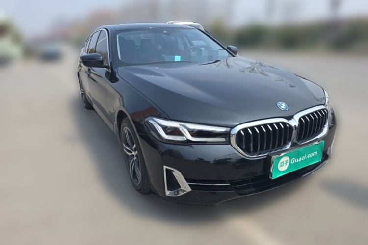 Used BMW 5 Series New Energy 2022 Updated Version 535Le Luxury Package Front Right 45 Deg