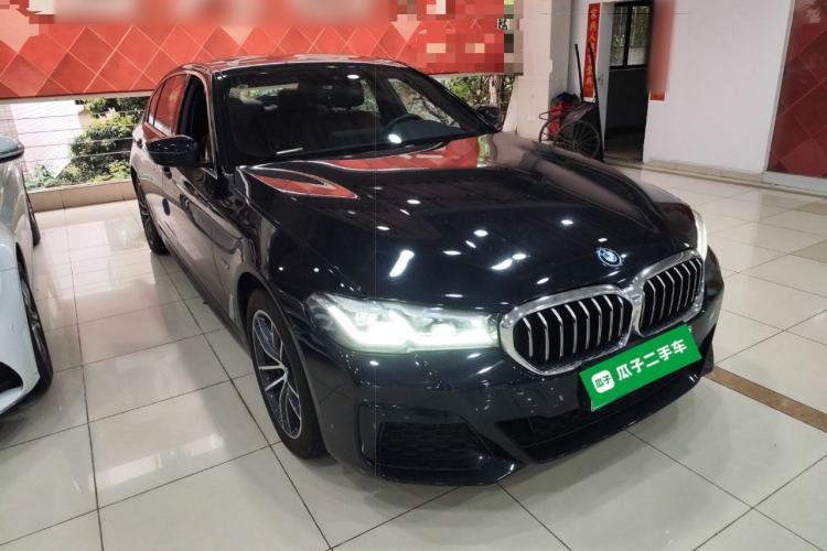 Used BMW 5 Series New Energy 2022 Second Facelift 535Le M Sport Package Front Right 45 Deg
