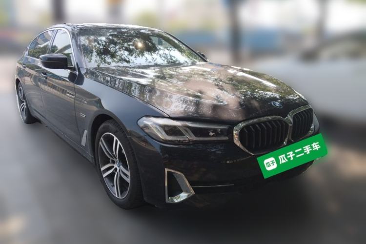 Used BMW 5 Series New Energy 2022 Updated Version 535Le Luxury Package Front Right 45 Deg
