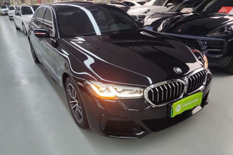 Used BMW 5 Series New Energy 2022 Second Facelift 535Le Pioneer Edition M Sport Package Front Right 45 Deg