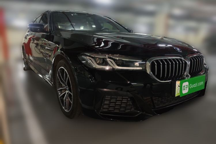 Used BMW 5 Series New Energy 2022 535Le M Sport Package Front Right 45 Deg