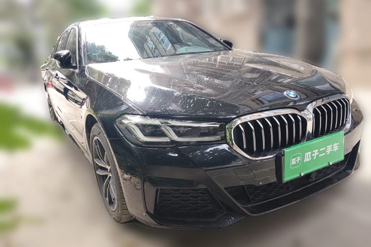 Used BMW 5 Series New Energy 2022 Second Facelift 535Le Pioneer Edition M Sport Package Front Right 45 Deg