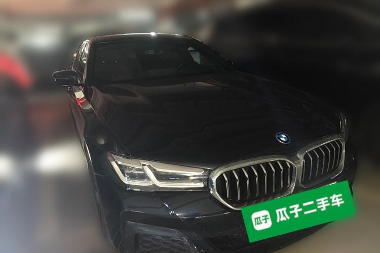 Used BMW 5 Series New Energy 2022 Updated Version 535Le Luxury Package Front Right 45 Deg