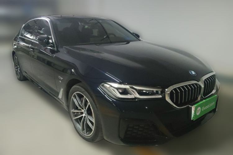 Used BMW 5 Series New Energy 2022 Second Facelift 535Le Pioneer Edition M Sport Package Front Right 45 Deg