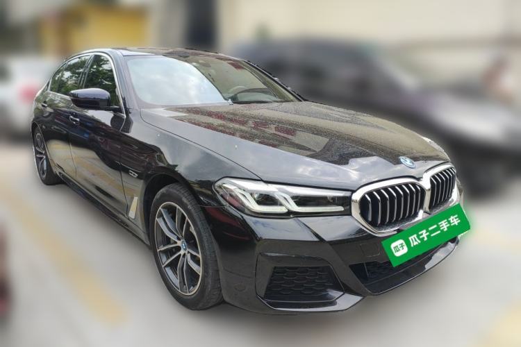 Used BMW 5 Series New Energy 2022 Restyled 535Le M Sport Package Front Right 45 Deg