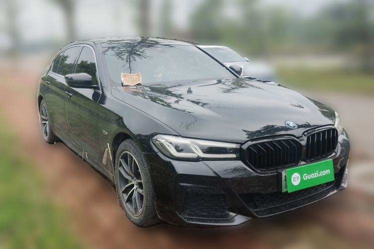 Used BMW 5 Series New Energy 2022 Second Facelift 535Le M Sport Package Front Right 45 Deg