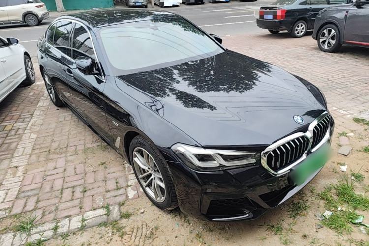 Used BMW 5 Series New Energy 2022 Second Facelift 535Le M Sport Package Front Right 45 Deg