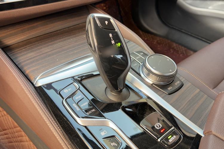 Used BMW 5 Series New Energy 2022 Second Facelift 535Le Luxury Package Gear Lever