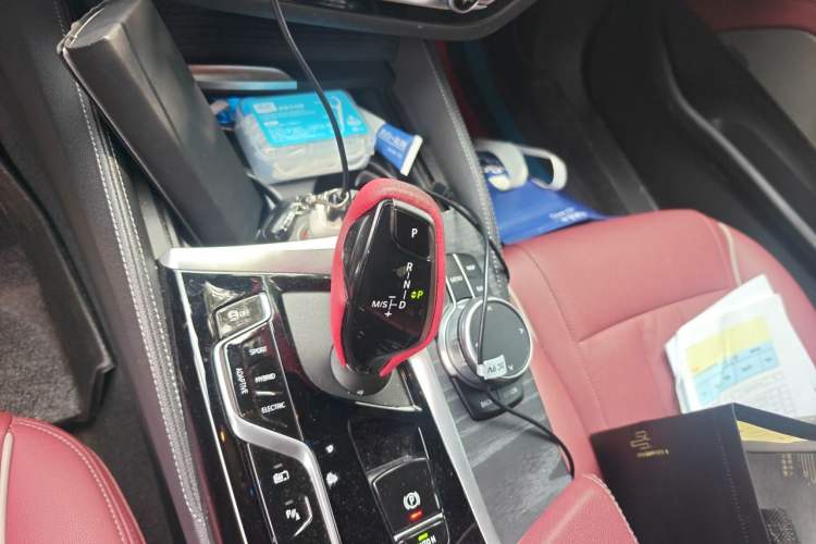 Used BMW 5 Series New Energy 2022 Restyled 535Le M Sport Package Gear Lever