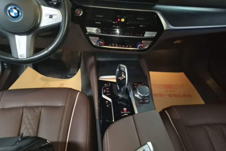 Used BMW 5 Series New Energy 2022 Second Facelift 535Le M Sport Package Gear Lever