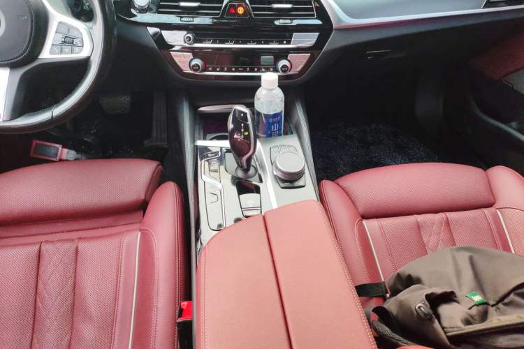 Used BMW 5 Series New Energy 2022 535Le Pioneer Edition M Sport Package Gear Lever