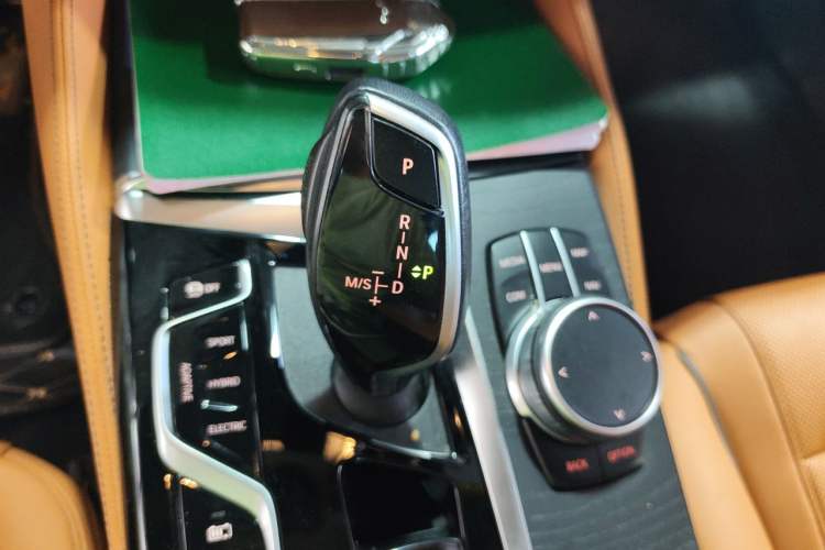Used BMW 5 Series New Energy 2022 535Le M Sport Package Gear Lever