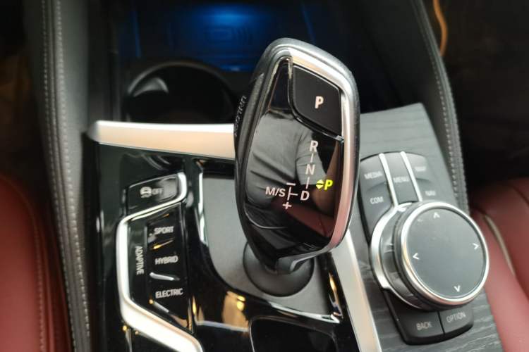 Used BMW 5 Series New Energy 2022 Second Facelift 535Le M Sport Package Gear Lever