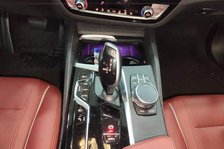 Used BMW 5 Series New Energy 2022 Second Facelift 535Le M Sport Package Gear Lever