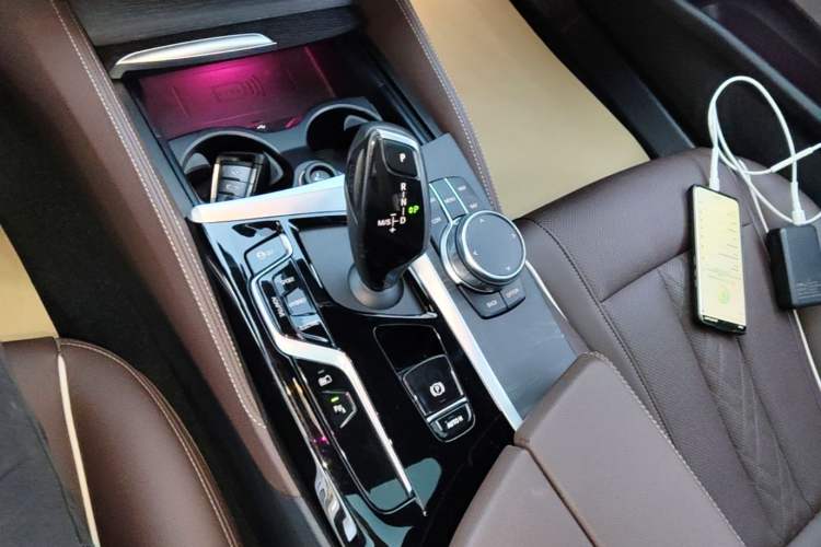 Used BMW 5 Series New Energy 2022 Restyled 535Le M Sport Package Gear Lever