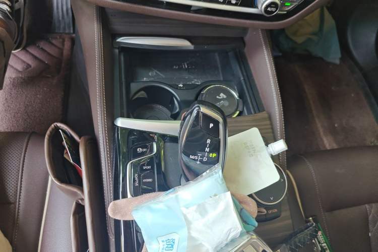 Used BMW 5 Series New Energy 2022 Updated Version 535Le Luxury Package Gear Lever