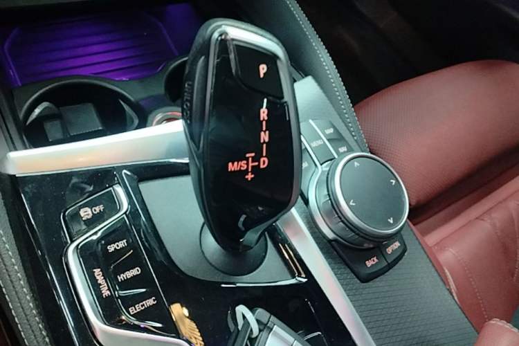 Used BMW 5 Series New Energy 2022 535Le Pioneer Edition M Sport Package Gear Lever