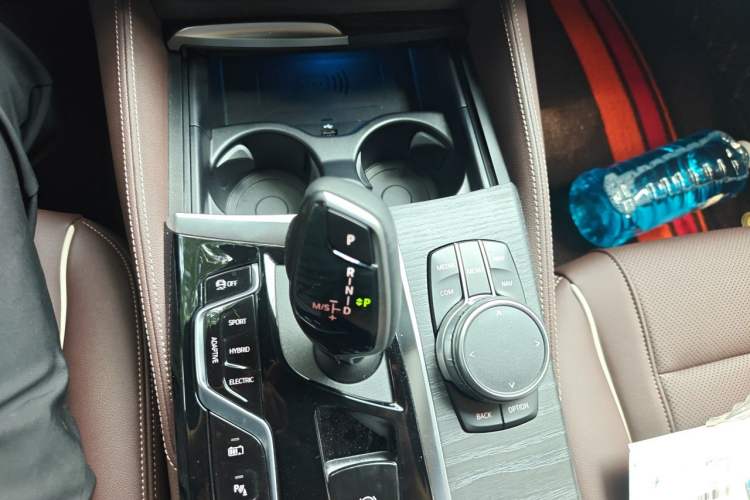 Used BMW 5 Series New Energy 2022 Restyled 535Le M Sport Package Gear Lever