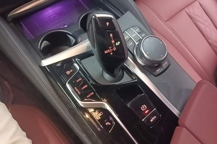 Used BMW 5 Series New Energy 2022 Second Facelift 535Le M Sport Package Gear Lever