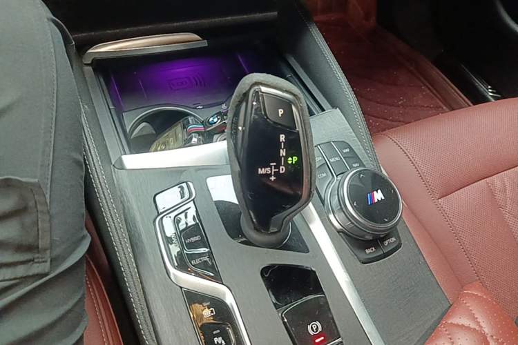 Used BMW 5 Series New Energy 2022 Second Facelift 535Le M Sport Package Gear Lever