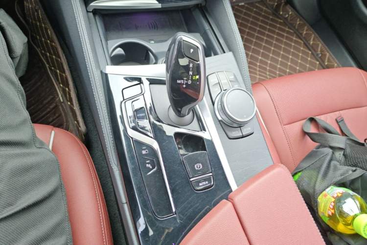 Used BMW 5 Series New Energy 2022 Restyled 535Le M Sport Package Gear Lever