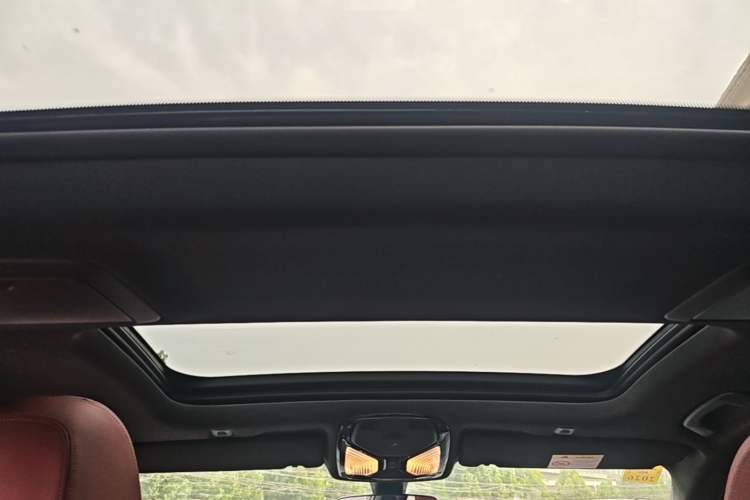 Used BMW 5 Series New Energy 2022 Restyled 535Le M Sport Package Headliner