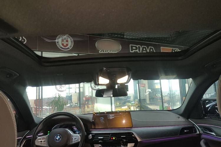 Used BMW 5 Series New Energy 2022 Restyled 535Le M Sport Package Headliner