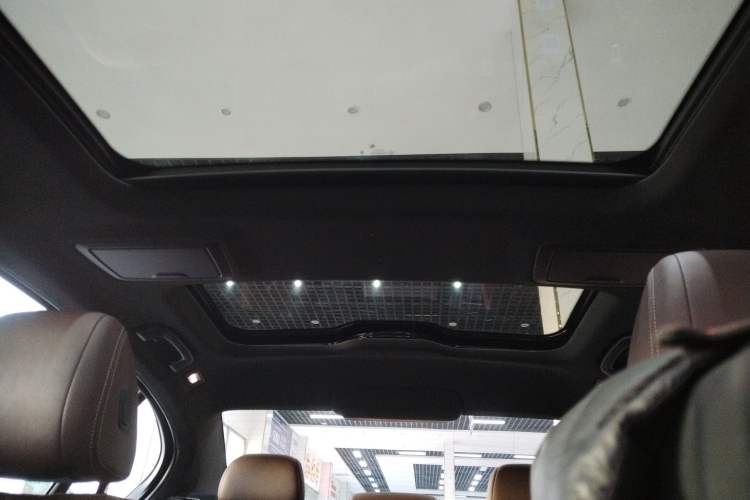 Used BMW 5 Series New Energy 2022 535Le Luxury Package Headliner