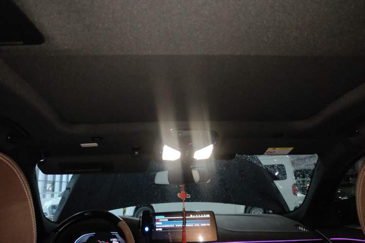 Used BMW 5 Series New Energy 2022 535Le M Sport Package Headliner