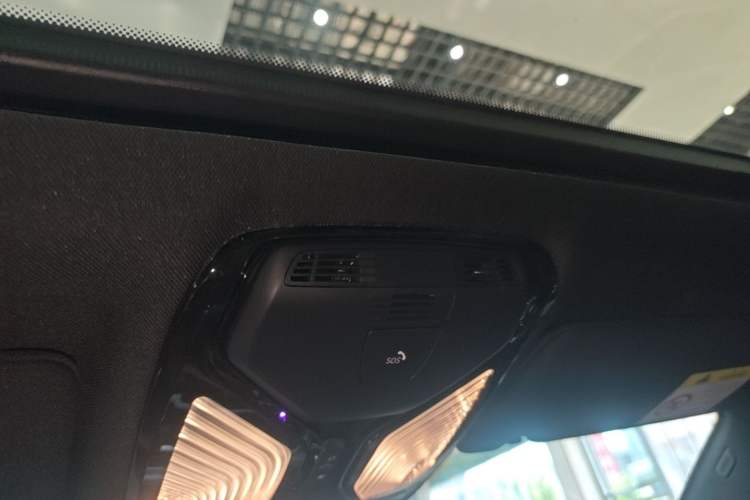 Used BMW 5 Series New Energy 2022 Restyled 535Le Pioneer Edition M Sport Package Headliner