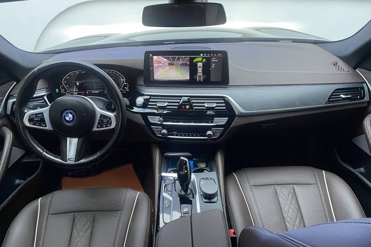 Used BMW 5 Series New Energy 2022 Restyled 535Le M Sport Package Interior 1
