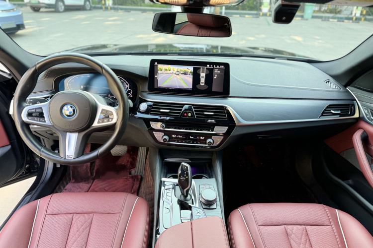 Used BMW 5 Series New Energy 2022 Restyled 535Le M Sport Package Interior 4