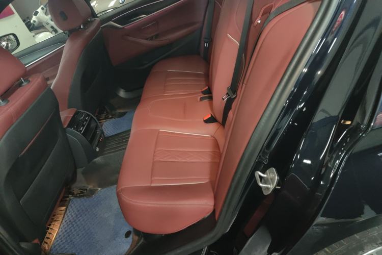 Used BMW 5 Series New Energy 2022 Second Facelift 535Le M Sport Package Interior 4