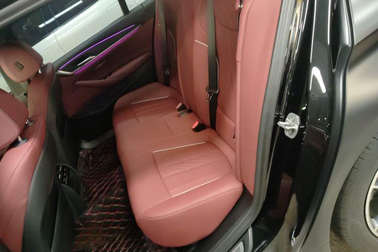 Used BMW 5 Series New Energy 2022 Second Facelift 535Le M Sport Package Interior 4