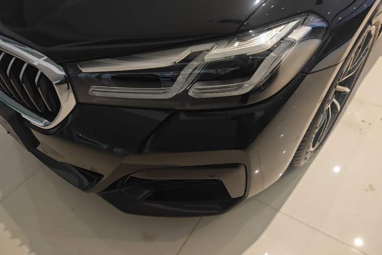 Used BMW 5 Series New Energy 2022 535Le Pioneer Edition M Sport Package Left Front Headlight
